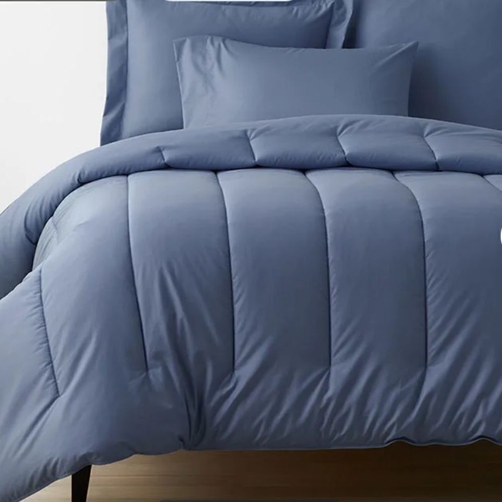 The Company Store Cotton Classic Smooth Wrinkle-Free Sateen Comforter. New!